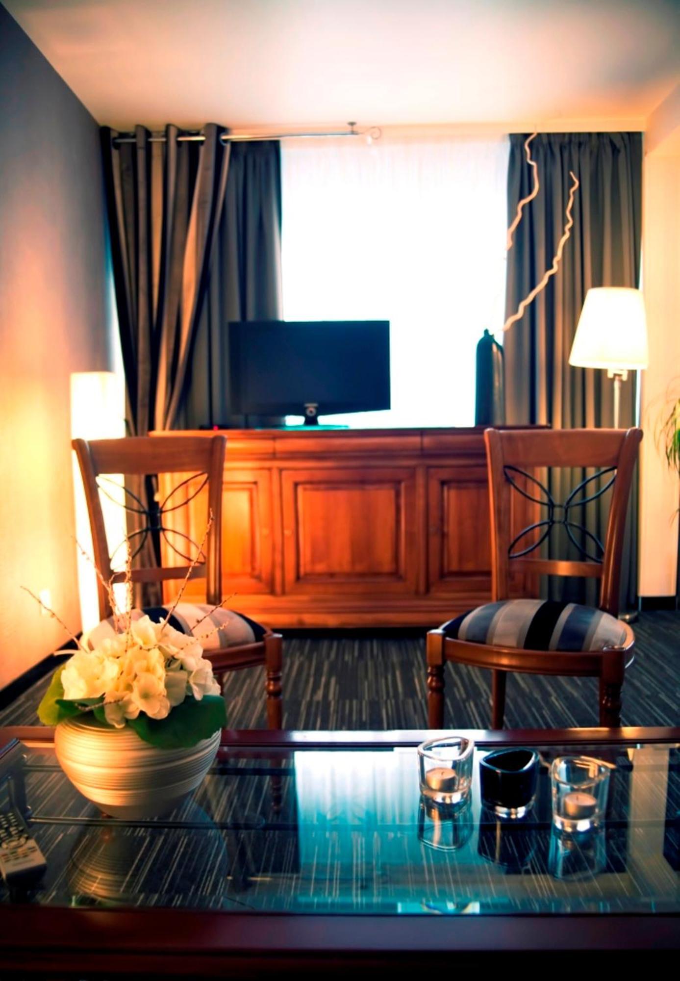 Dm Hotel Forbach Eksteriør billede