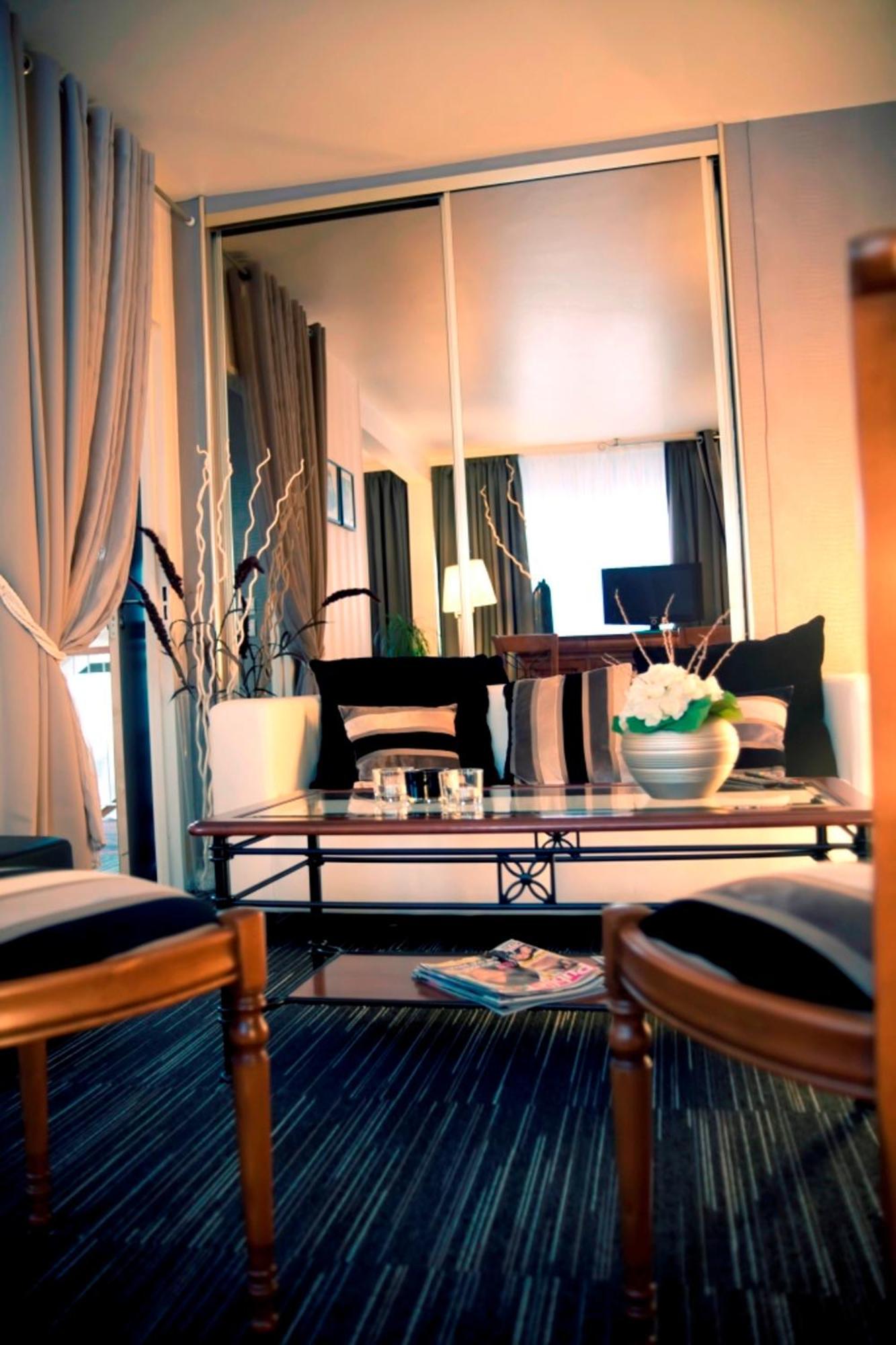 Dm Hotel Forbach Eksteriør billede